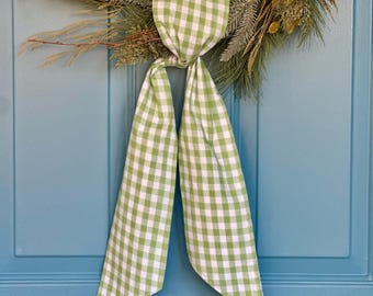 Wreath Sash in Green gingham, handmade fabric wreath sash for spring, wreath scarf