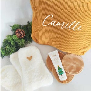 Coffret cadeau personnalisé, pochette, crème main, lingettes, chaussettes, cadeau