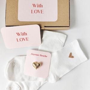 Box cadeau, bague ou broche et chaussettes coeur, cadeau de Noël, anniversaire, femme