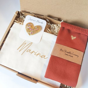 Coffret cadeau pochette personnalisée, chaussettes, broche coeur image 5