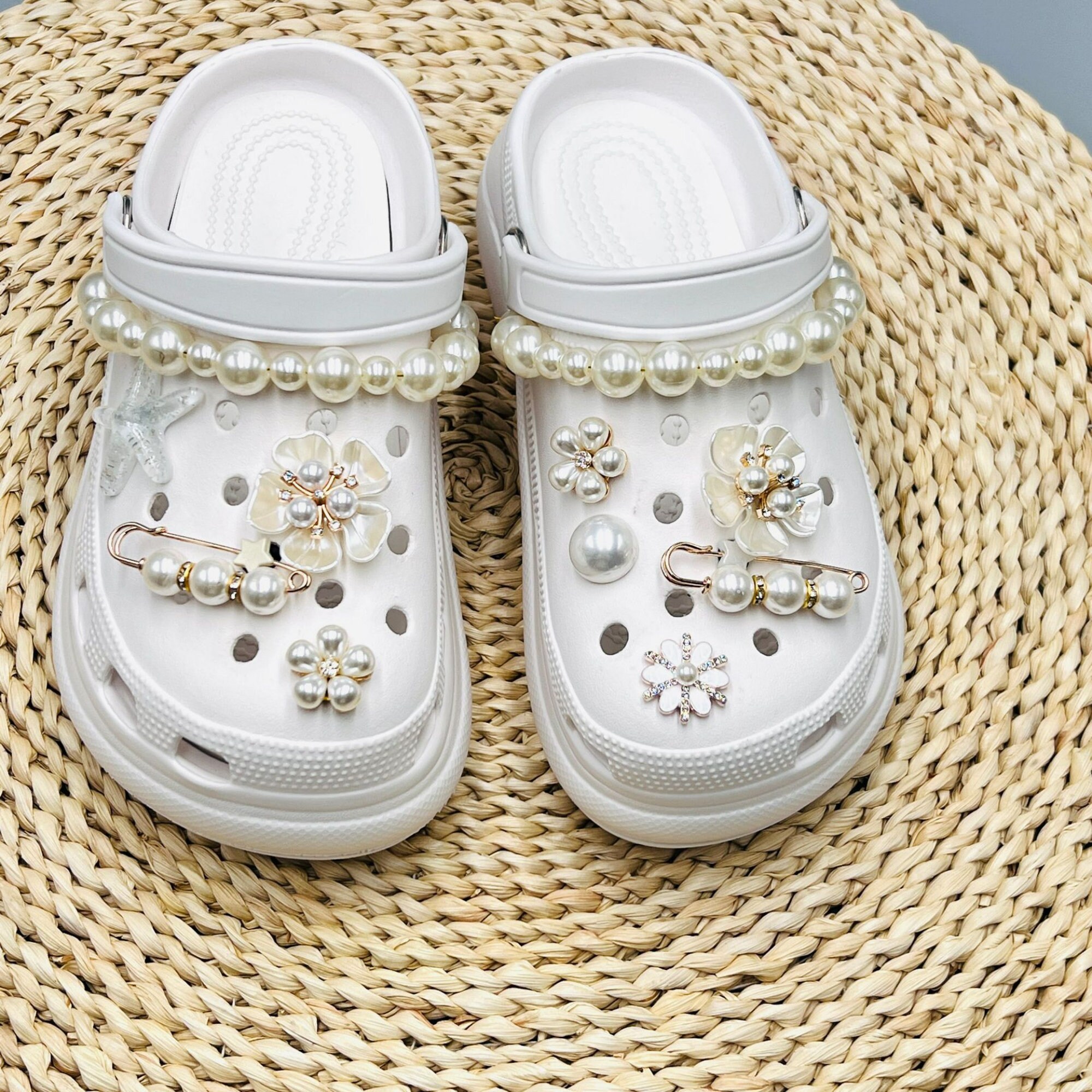 Custom Croc Charms Chain Pearl Jibbitz Collection Flower Jibbitz Croc