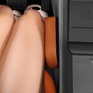 Leg top pillow canada