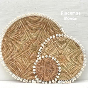 Manteles individuales de ratán con concha de cauri, manteles individuales bohemios de mimbre, manteles individuales tejidos a mano, base de mesa, decoración para la mesa del comedor, almohadillas de mimbre natural
