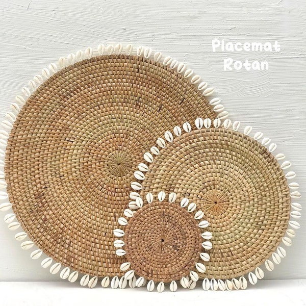 Rattan Shell Placemats - Round Placemats -  Rattan placemat - Wicker round placemat - Woven Placemat - Bohemian placemats - Rustic placemat