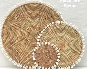 Rattan Shell Placemats - Round Placemats -  Rattan placemat - Wicker round placemat - Woven Placemat - Bohemian placemats - Rustic placemat