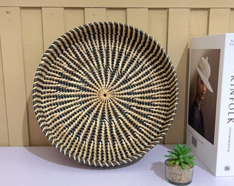 Round Rattan Tray - Rattan Basket Tray - Woven Tray - Serving Tray - Wicker Tray - Vintage Tray - Boho Tray - Decorative Tray - Black Tray