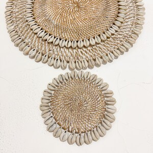 Rattan Shell Placemat, Wicker Placemat, Natural Placemat, Handwoven Placemat, Boho Placemat, Table Charge, Table Decor, Handmade Placemat, Black placemat, natural placemat, brown placemat, whitewash placemat, rustic placemats