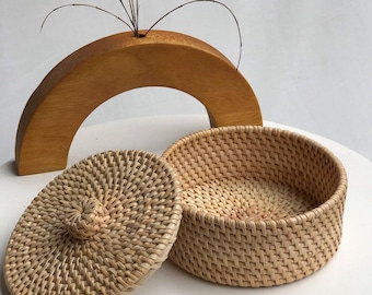 Round rattan basket, Natural wicker basket, storage basket with lid, woven basket with lid, jewelry basket with lid, rattan round basket