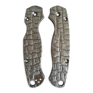Burned - Spyderco Para Military 2 Knife Scales