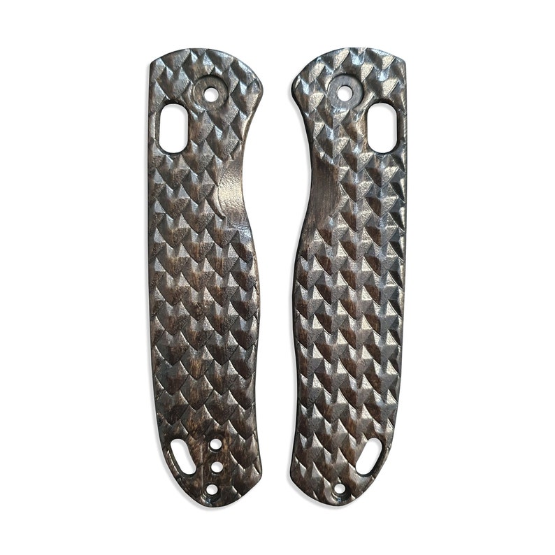 Dragon Scales Black - Kizer Drop Bear Knife Scales