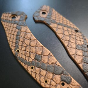Snake Skin Rattlesnake (3166) - Zero Tolerance ZT 0357 Knife Scale