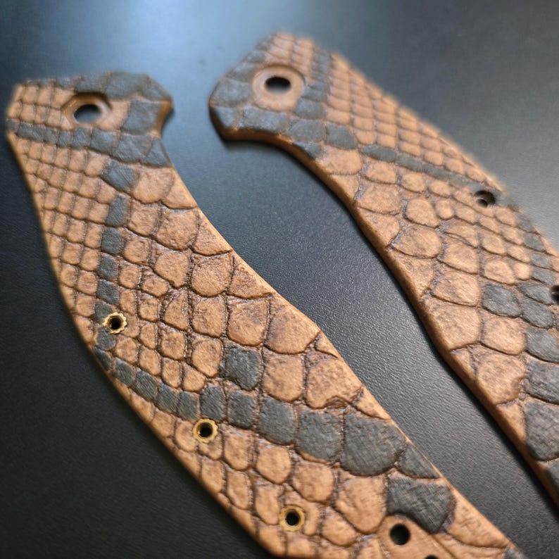 Snake Skin Rattlesnake (3166) - Zero Tolerance ZT 0357 Knife Scale