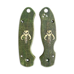 Mythosaur Skull Green - Spyderco Para 3 Knife Scales