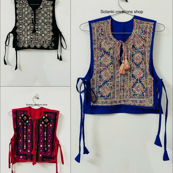 Gilet vintage en coton brodé !! Gilet gilet de style indien, gilet hippie bohème, cadeaux de festival uniques pour une robe élégante japonaise spéciale