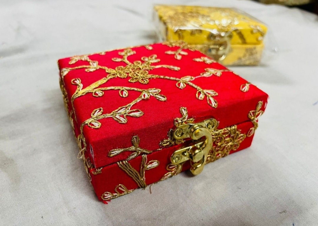 100 Pcs Indian Sweet Boxes, Diwali Gifts, Indian Gift Box, Indian