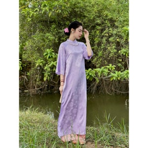 Preconfezionato Ao Dai tradizionale vietnamita, vestito con pantaloni áo dài xuông xưa nhiều màu per le vacanze di compleanno delle ragazze e delle donne