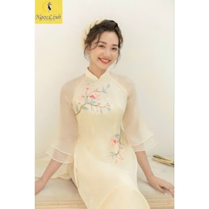 White ao dai embroidered with flowers,Pre-make Vietnamese Traditional Ao Dai with pants for Girls Women ao dai birthday holiday party