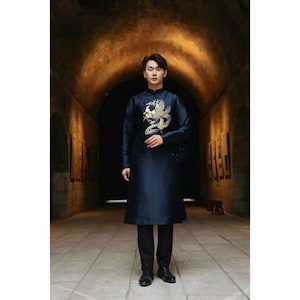 Pre-make Vietnamese Traditional Ao Dai, Innovative men&#39;s Ao Dai with Traditional motifs  for boy men&#39;s party Ao Dai no pant