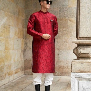 Pre-make Vietnamese Traditional Ao Dai, Innovative red men&#39;s Ao Dai with Traditional motifs for boy men party Ao Dai New Year no pant