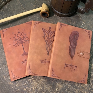 The Lord Of The Rings Diary Journal, A5, 90 oldal, külső spirál, rugalmas  és belső zsebbel, licences termék 