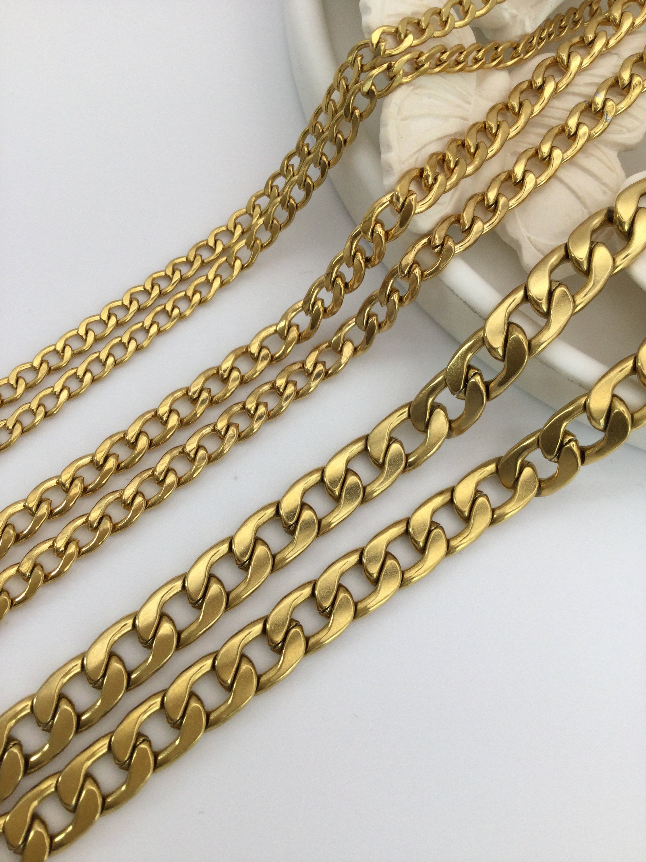 Gold Curb Necklace - Etsy