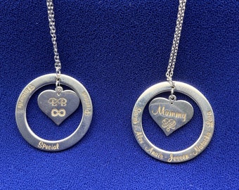 Aangepaste gegraveerde naam ketting, gepersonaliseerde in elkaar grijpende cirkels ketting, Moederdag cadeaus voor oma, ketting voor moeder, cadeau voor haar