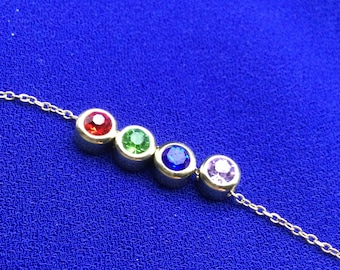 Pendentif personnalisé avec pierre de naissance, bijoux de famille, cadeau pour maman, cadeau d'anniversaire, cadeau de demoiselle d'honneur, collier personnalisé, bijoux de initiale, cadeau pour elle.