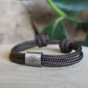 Zeiltouwarmband, gepersonaliseerde gravure, handgemaakte zeiltouwarmband met gravure, armbandcadeau, roségouden armband, partnerarmband