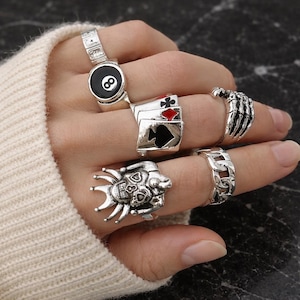 Y2K gotische ringset, zilveren punkringen, schedelspin 8-ball sieraden afbeelding 3