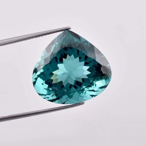 Anillo de grandidierita natural de color verdoso-azulado impecable de 12 x 12 mm con certificación GIT. Colgante de grandidierita de alta calidad.