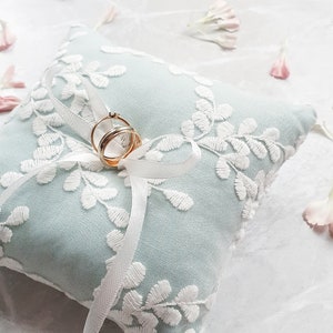 Sage greenery wedding ring pillow Bearer pillow Classic ring holder Engagement box Soft mint ring pillow image 3