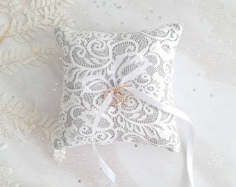 Grey linen lace wedding ring pillow Bearer pillow Natural boho ring holder Rustic engagement box
