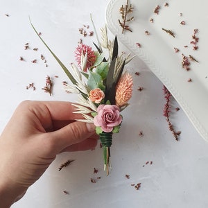 Fall boutonniere Dusty rose pale peach boutonniere Dusty pink boho groom flowers Woodland wedding buttonhole