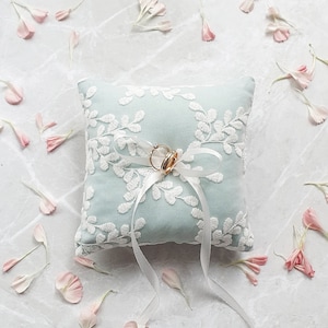 Sage greenery wedding ring pillow Bearer pillow Classic ring holder Engagement box Soft mint ring pillow