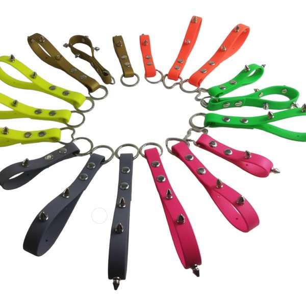 Schlüsselanhänger mit Killer Nieten in silber | 12cm, 15cm oder 18cm lang |  16mm breit | aus BioThane®