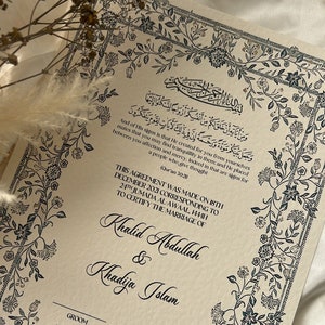 Nikkah-certificaat, bloemen Nikkah Nama, islamitisch huwelijkscontract, huwelijksakte moslim, vintage bloemenprint, bloemenkrans, blauw A4