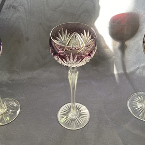 Handgesneden vintage Kristallen wijnglazen - Verres à vin en cristal coloré taillés à la main