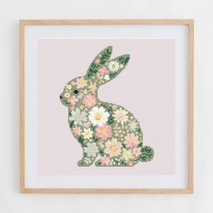 Kruissteekpatroon konijn met bloem | Borduurpatroon met groen konijntje gemaakt van pastelbloemen | Kruissteekpatroon baby in pdf en SVG