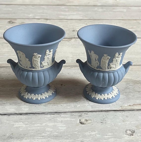 Vintage Wedgwood blue Jasperware Neoclassical small urn vase pair