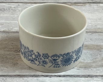 Royal Doulton - Cranbourne design - Sugar Bowl - T.C. 1032