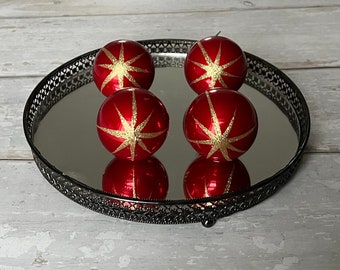 Vintage Christmas baubles red with gold star