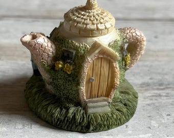 Dezine Moussy Mouse - Tea Pot - House Cottage - Mini bears Figurines - Miniature Teapot - collectible houses teapots