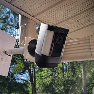 RING Spotlight Cam PRO Horizontal Double-Side Downspout Mount