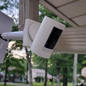 Ring Stick Up Cam Horizontal Double-Side Downspout Mount