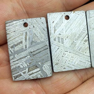 Eisen Meteorit Natürlicher Meteorit Carving Anhänger, Einzigartiges Geschenk, Space Rock Anhänger, Rechteck Meteorit Anhänger Halskette