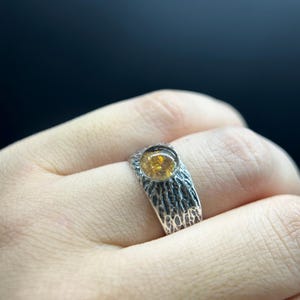 Véritable bague météorite pallasite Sericho - joyau de l&#39;espace du Kenya en bijoux en argent sterling, cadeau spatial unique, alliance cosmique faite main
