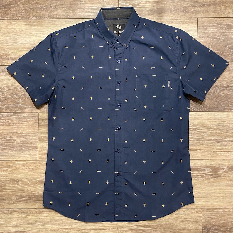2000'S Columbia all-over fish print short-sleeved button-down shirt, men's size L (approx.) cotton navy blue type Vintage Second Hand