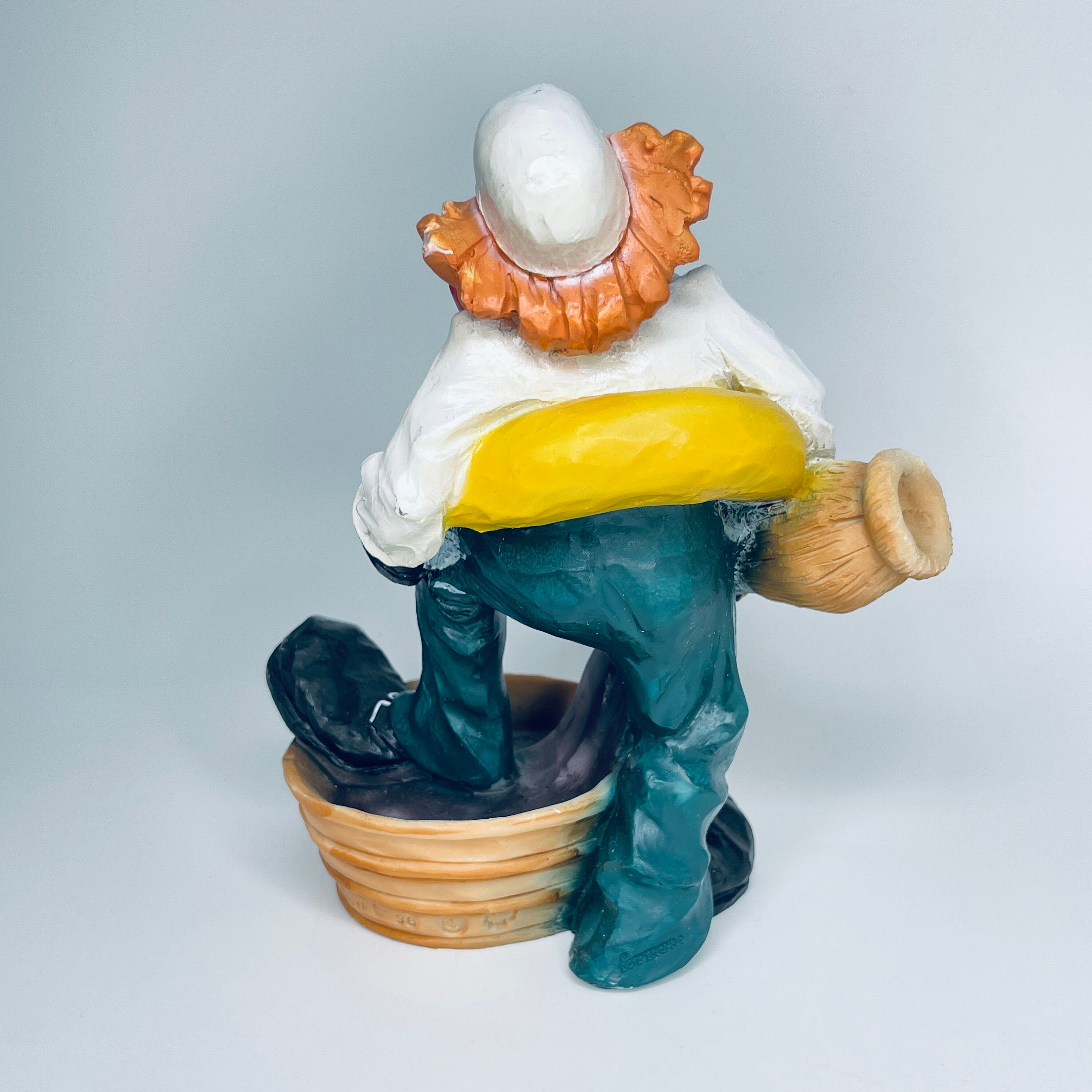 イタリア　ヴィヴィアン C 限定版ヴィンテージ磁器ピエロ像 3体セット イタリア ヴィヴィアン C 限定版ヴィンテージ磁器ピエロ像 3体セット