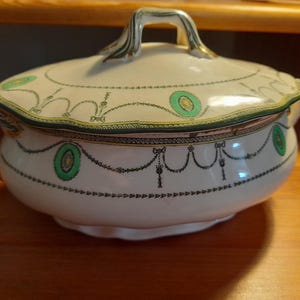 Royal Doulton sauce Tureen