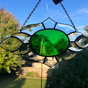 Stained Glass – Beveled Oval – Green